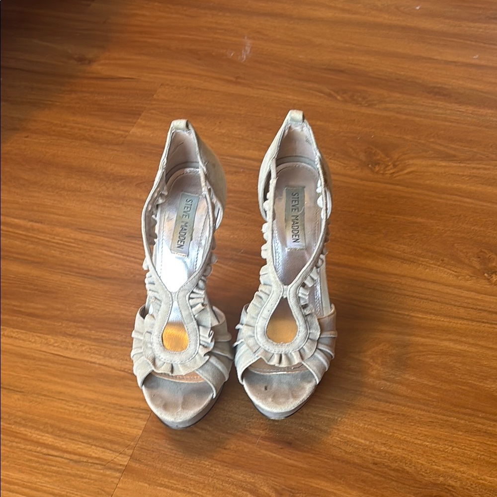 Steve Madden Cream Heels Strappy Design